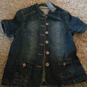 Short sleeve jean jacket